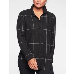 Athleta Heat Gen Tech Flannel Shirt Womens Sz S Black White Tunic EUC Athleisure